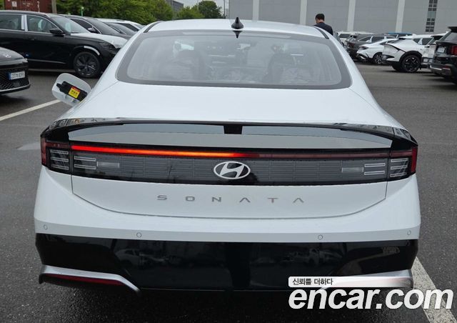 Hyundai Sonata 2.0 S — пробег 1 км — фото 3 из 5