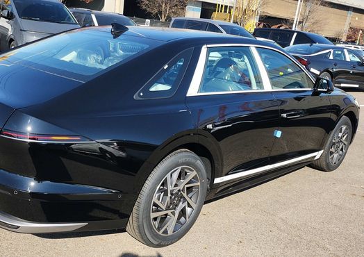 Hyundai Grandeur Premium — пробег 1 км — фото 5 из 5