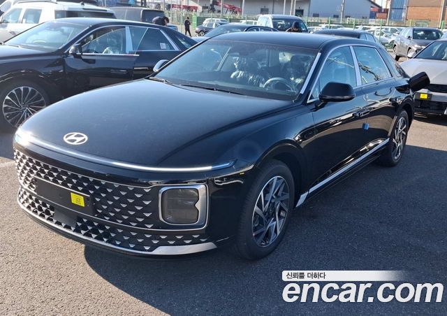 Hyundai Grandeur Premium — пробег 1 км — фото 2 из 5