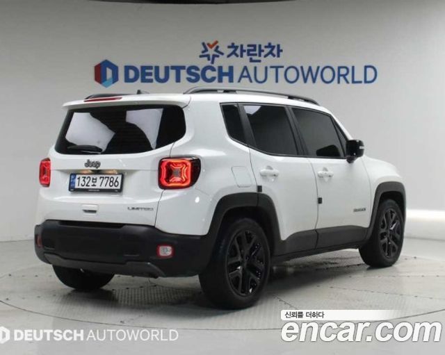 Jeep Renegade 1.3 Limited — пробег 30 700 км — фото 2 из 5