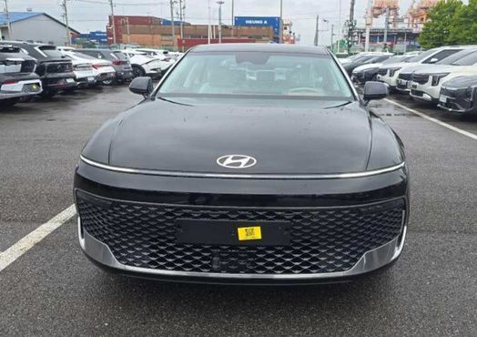 Hyundai Grandeur Premium — пробег 1 км — фото 1 из 5