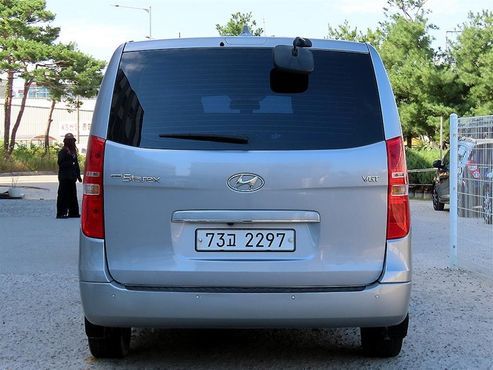 Hyundai Starex Wagon 12-Seater Smart — пробег 151 464 км — фото 4 из 5