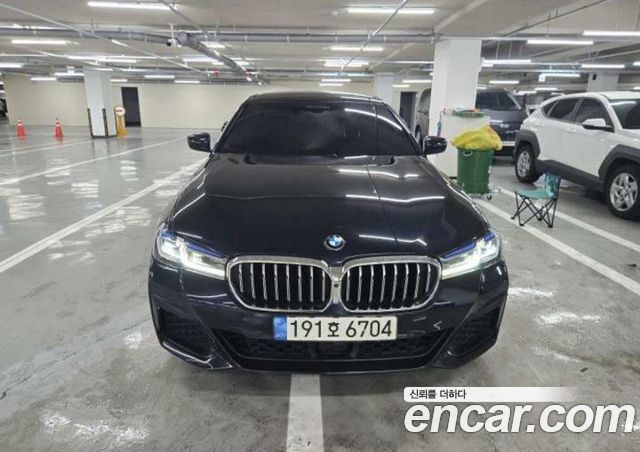 BMW 5-Series 530i xDrive M Sport Package — пробег 52 018 км — фото 1 из 5