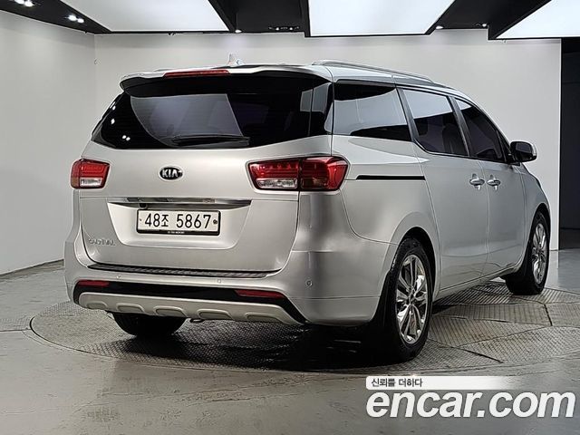Kia Carnival 9-seater Prestige — пробег 182 864 км — фото 4 из 5