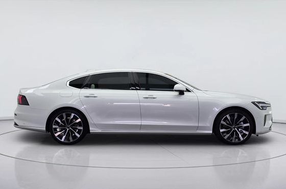 Volvo S90 B5 Ultra Bright Air sus — пробег 2 195 км — фото 3 из 5