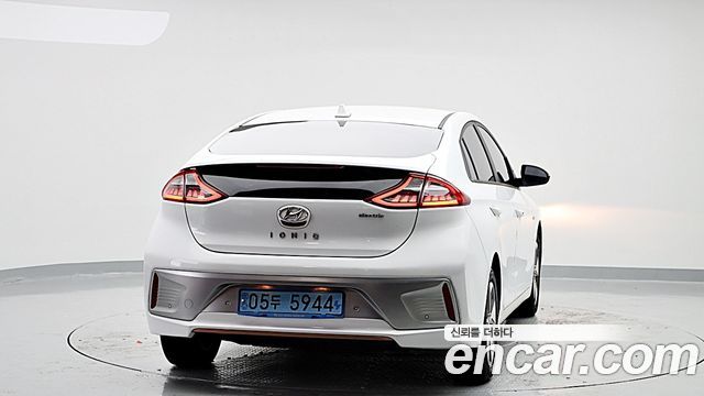 Hyundai Ioniq из Кореи Encar