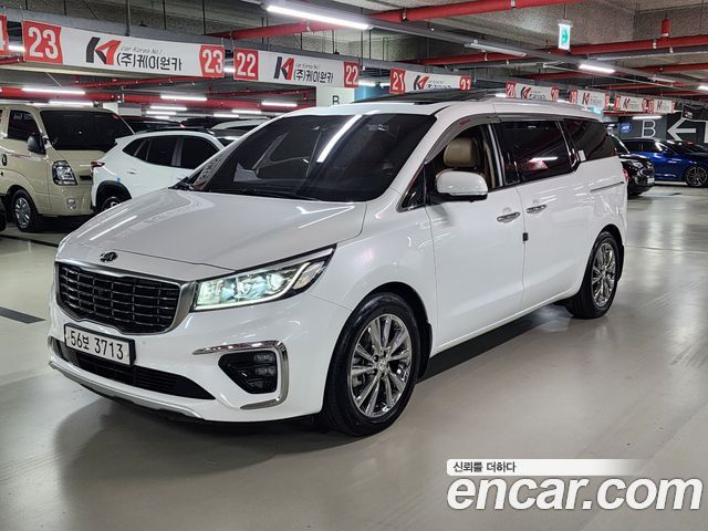 Kia Carnival 9-Seater Noblesse Special — пробег 205 546 км — фото 1 из 5
