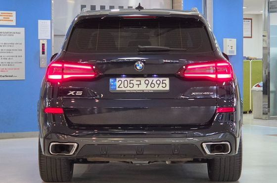 BMW X5 xDrive 45e M Sport — пробег 105 657 км — фото 4 из 5