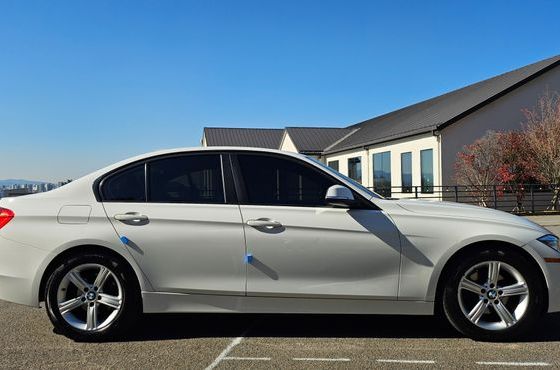 BMW 3-Series 320d xDrive — пробег 205 980 км — фото 3 из 5