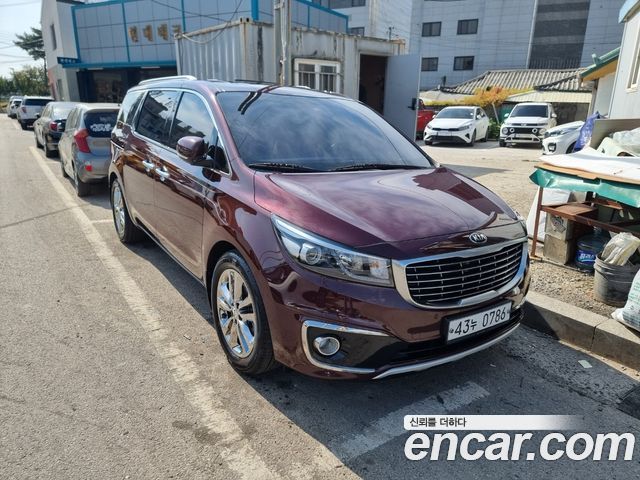 Kia Carnival 9-seater Prestige — пробег 153 135 км — фото 1 из 5