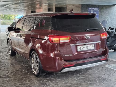 Kia Carnival 9-seater Prestige — пробег 153 135 км — фото 4 из 5