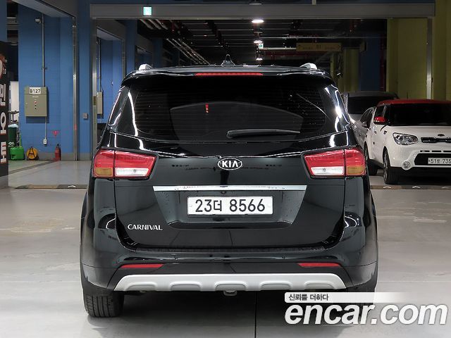 Kia Carnival из Кореи Encar
