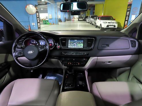Kia Carnival 9-seater Prestige — пробег 203 925 км — фото 5 из 5