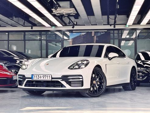 Porsche Panamera 2.9 AWD — пробег 41 300 км — фото 1 из 5