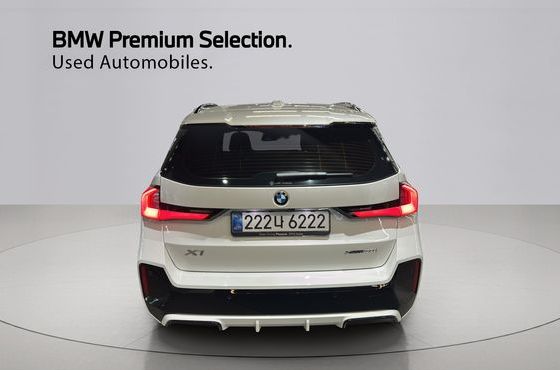 BMW X1 xDrive 20i M Sport — пробег 16 901 км — фото 3 из 5