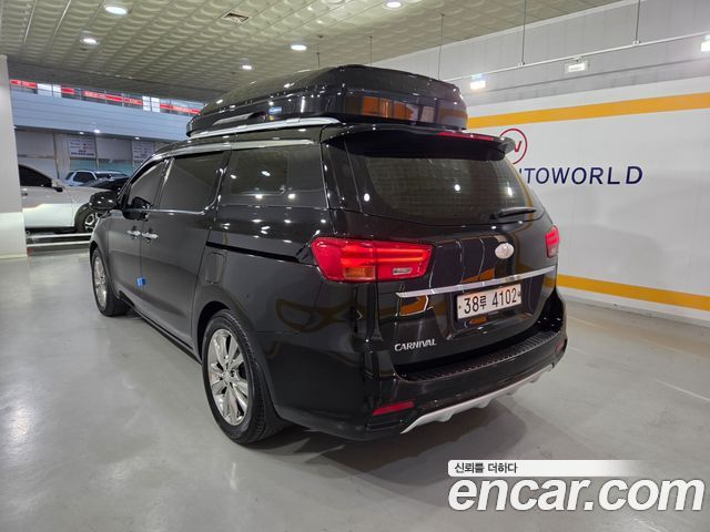 Kia Carnival из Кореи Encar