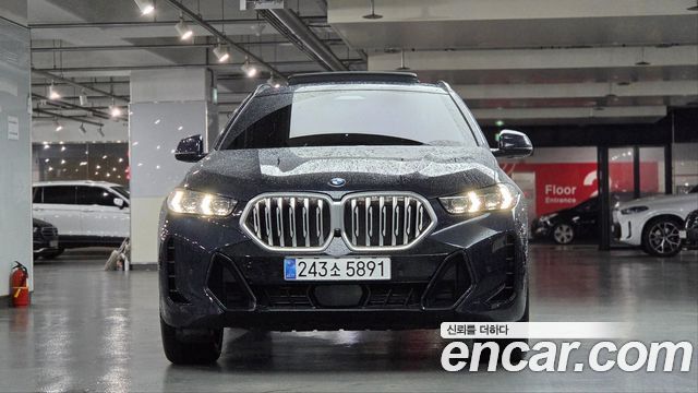 BMW X6 xDrive40i M Sport — пробег 8 755 км — фото 1 из 5