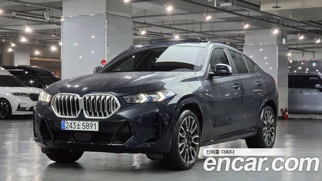 BMW X6 xDrive40i M Sport — пробег 8 755 км — фото 2 из 5