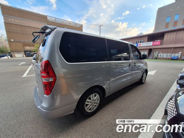 Hyundai Starex 11-Seater Wagon Modern — пробег 200 000 км — фото 4 из 5
