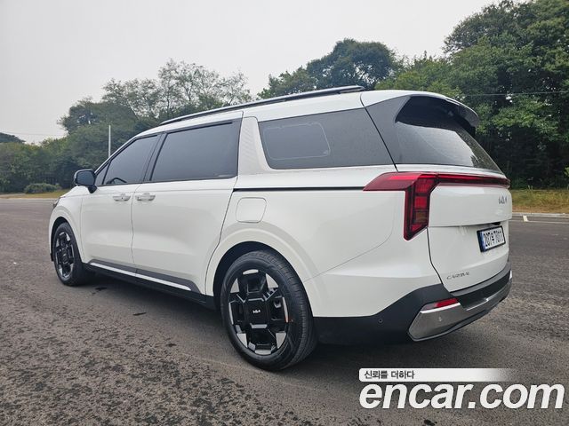 Kia Carnival Gasoline 7-Seater Noblesse — пробег 56 000 км — фото 2 из 5