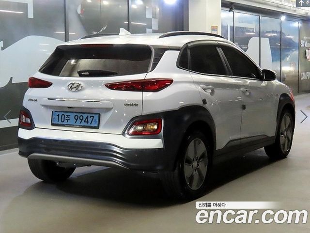 Hyundai Kona Premium — пробег 215 127 км — фото 4 из 5