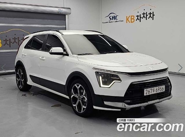 Kia Niro Signature — пробег 117 383 км — фото 4 из 5