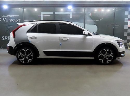 Kia Niro Signature — пробег 12 289 км — фото 3 из 5