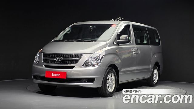Hyundai Starex 12-Seater Wagon CVX Deluxe — пробег 116 508 км — фото 1 из 5