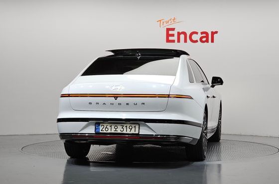 Hyundai Grandeur Calligraphy — пробег 18 052 км — фото 4 из 5