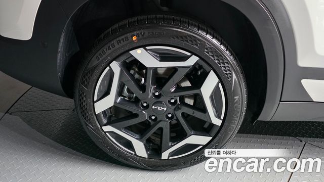 Kia Seltos Gasoline 1.6 Turbo 2WD Signature — пробег 4 575 км — фото 5 из 5