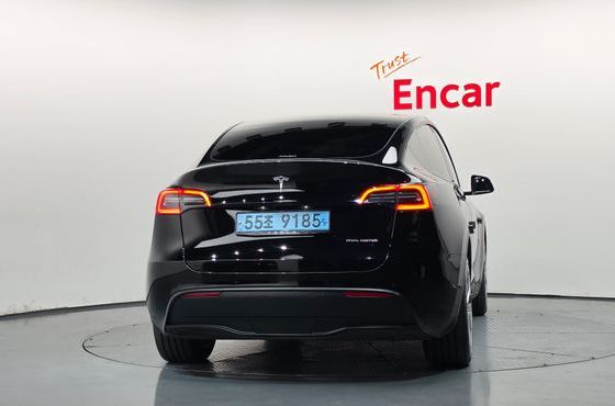 Tesla Model Y Long Range AWD — пробег 96 353 км — фото 4 из 5