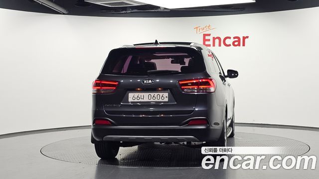 Kia Sorento Diesel 2.0 2WD Prestige — пробег 74 830 км — фото 4 из 5