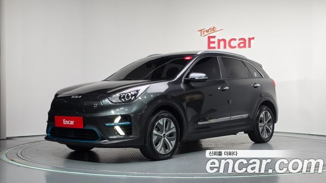 Kia Niro Prestige — пробег 145 833 км — фото 1 из 5