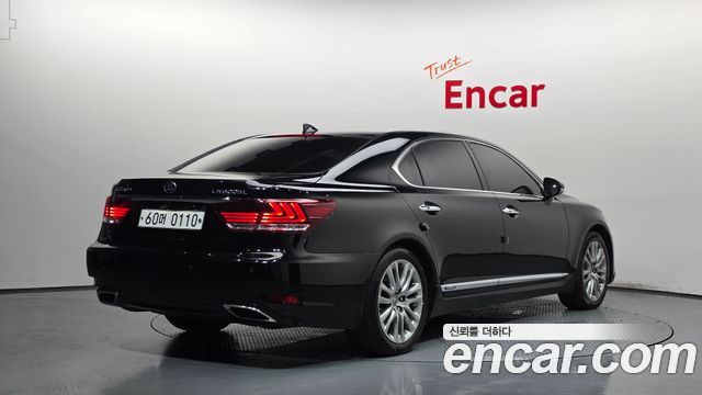 Lexus LS 5-Seats Ottoman XF40 — пробег 149 977 км — фото 2 из 5