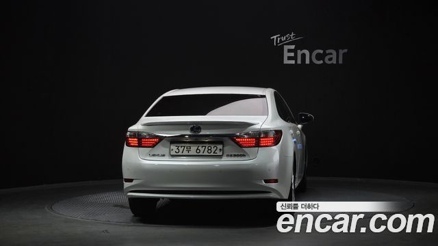 Lexus ES Executive XV60 — пробег 123 757 км — фото 4 из 5