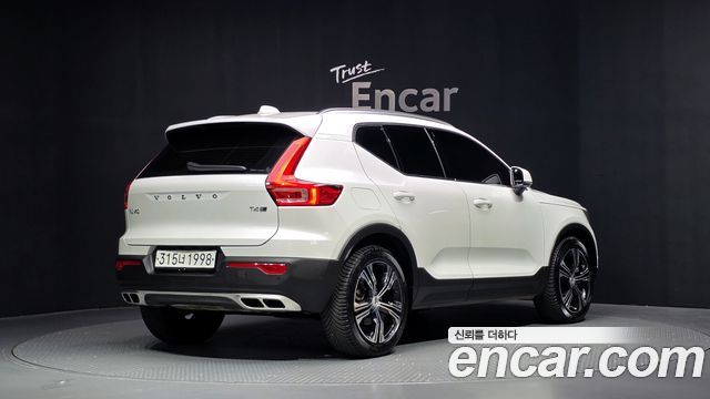 Volvo XC40 T4 Inscription — пробег 32 433 км — фото 2 из 5