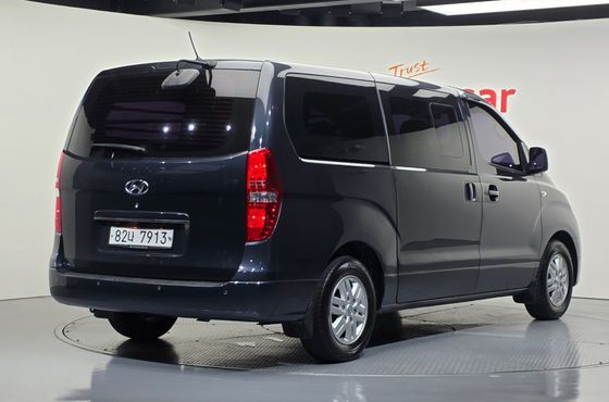 Hyundai Starex 5-Seater VAN Smart — пробег 127 516 км — фото 2 из 5