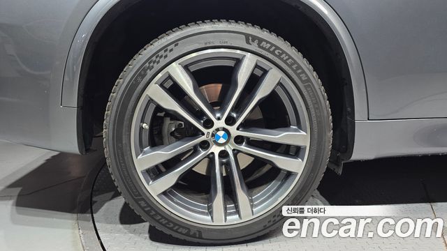 BMW X5 xDrive M50d — пробег 83 828 км — фото 5 из 5