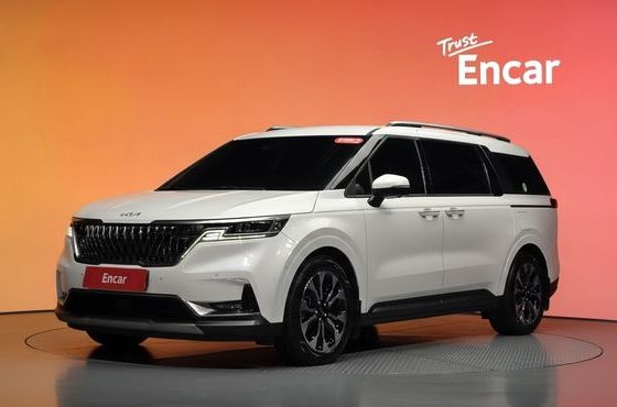 Kia Carnival Diesel 7-Seater Signature — пробег 76 245 км — фото 1 из 5