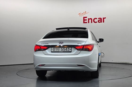 Hyundai Sonata CVVL Attration — пробег 133 727 км — фото 4 из 5