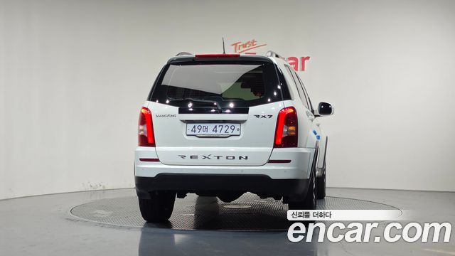 Ssangyong Rexton 2.0 4WD RX7 Luxury — пробег 142 768 км — фото 4 из 5