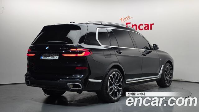 BMW X7 xDrive 40d M Sport 6STR — пробег 4 022 км — фото 2 из 5