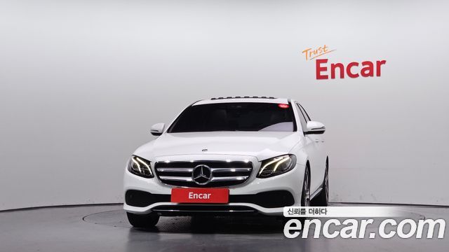 Mercedes-Benz E-Class из Кореи Encar