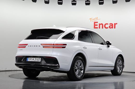 Genesis GV70 2.5T Gasoline 2WD — пробег 15 025 км — фото 2 из 5