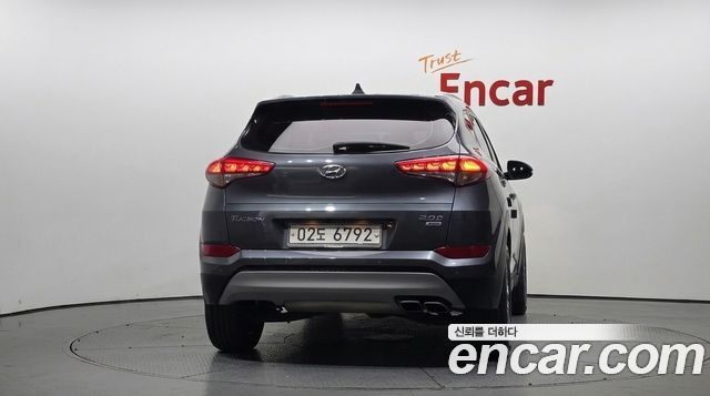 Hyundai Tucson Diesel 2.0 4WD Modern — пробег 186 456 км — фото 4 из 5