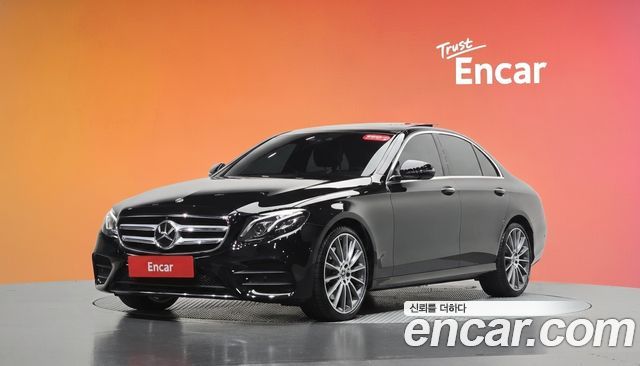 Mercedes-Benz E-Class E350 4MATIC AMG Line — пробег 24 864 км — фото 1 из 5