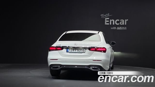 Mercedes-Benz E-Class из Кореи Encar