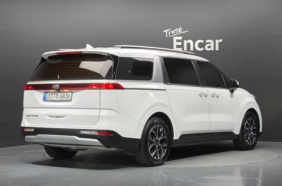 Kia Carnival Gasoline 9-Seater Prestige — пробег 52 595 км — фото 2 из 5