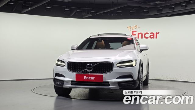 Volvo V90 D5 PRO AWD — пробег 170 507 км — фото 3 из 5