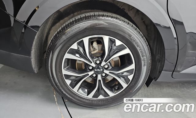 Kia Carnival Gasoline 9-Seater Prestige — пробег 77 507 км — фото 5 из 5